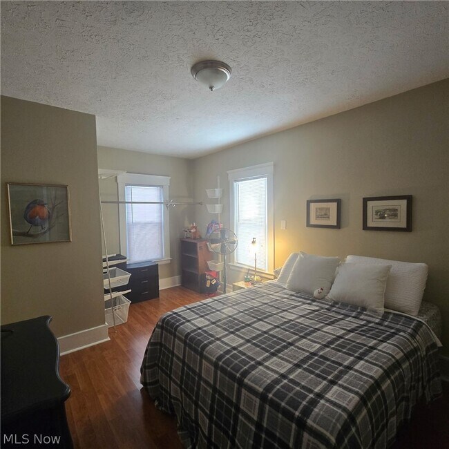 Building Photo - 3842 Parkdale Rd