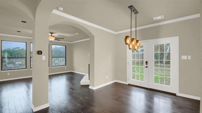 Building Photo - 6921 Barstow Ct