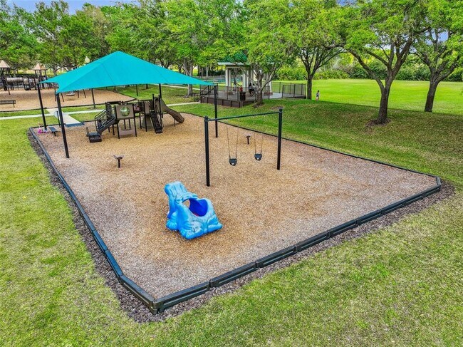 Building Photo - 8208 Pinewood Run Ct