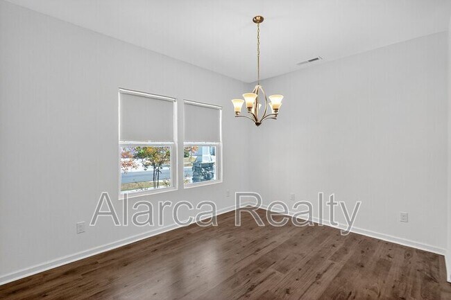 Building Photo - 764 Alexander Commons Dr