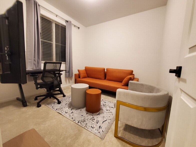 Building Photo - 1695 S Andes Way