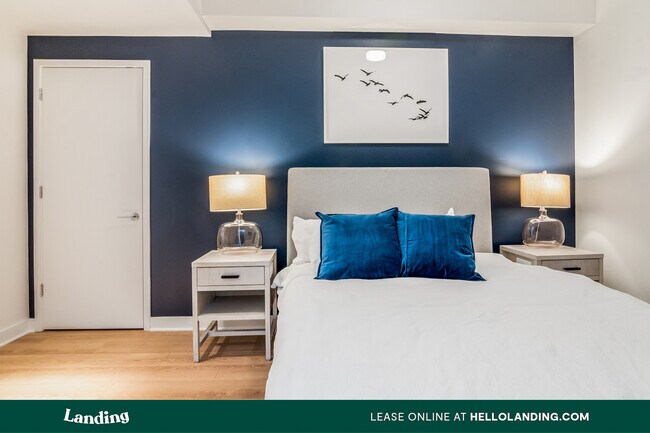 Building Photo - 4949 S Landing Dr