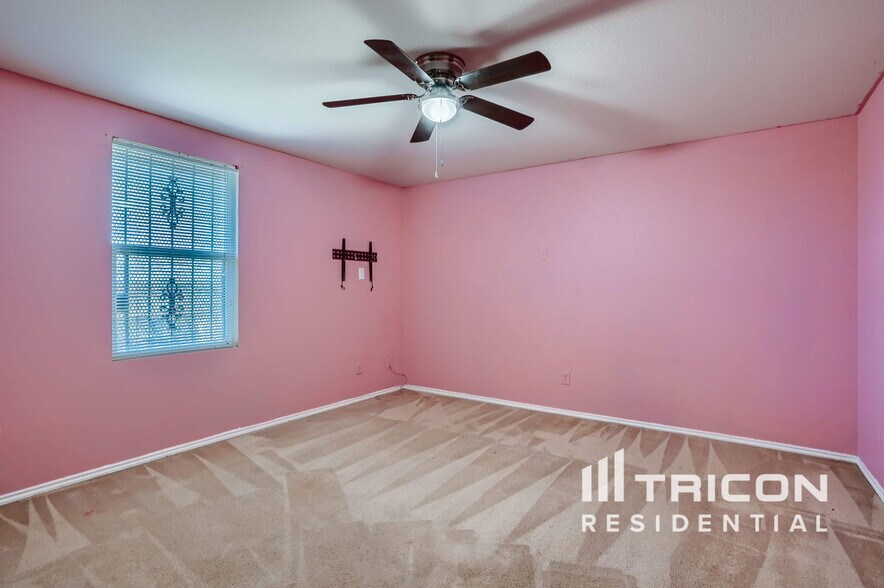 Building Photo - 1028 Badger Run