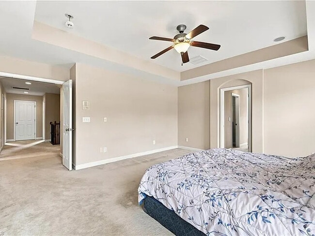 Building Photo - Lease OR Lease to Own