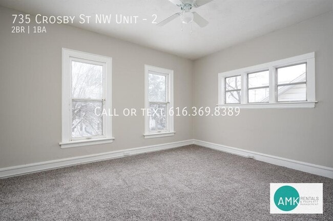 Building Photo - 735 Crosby St NW