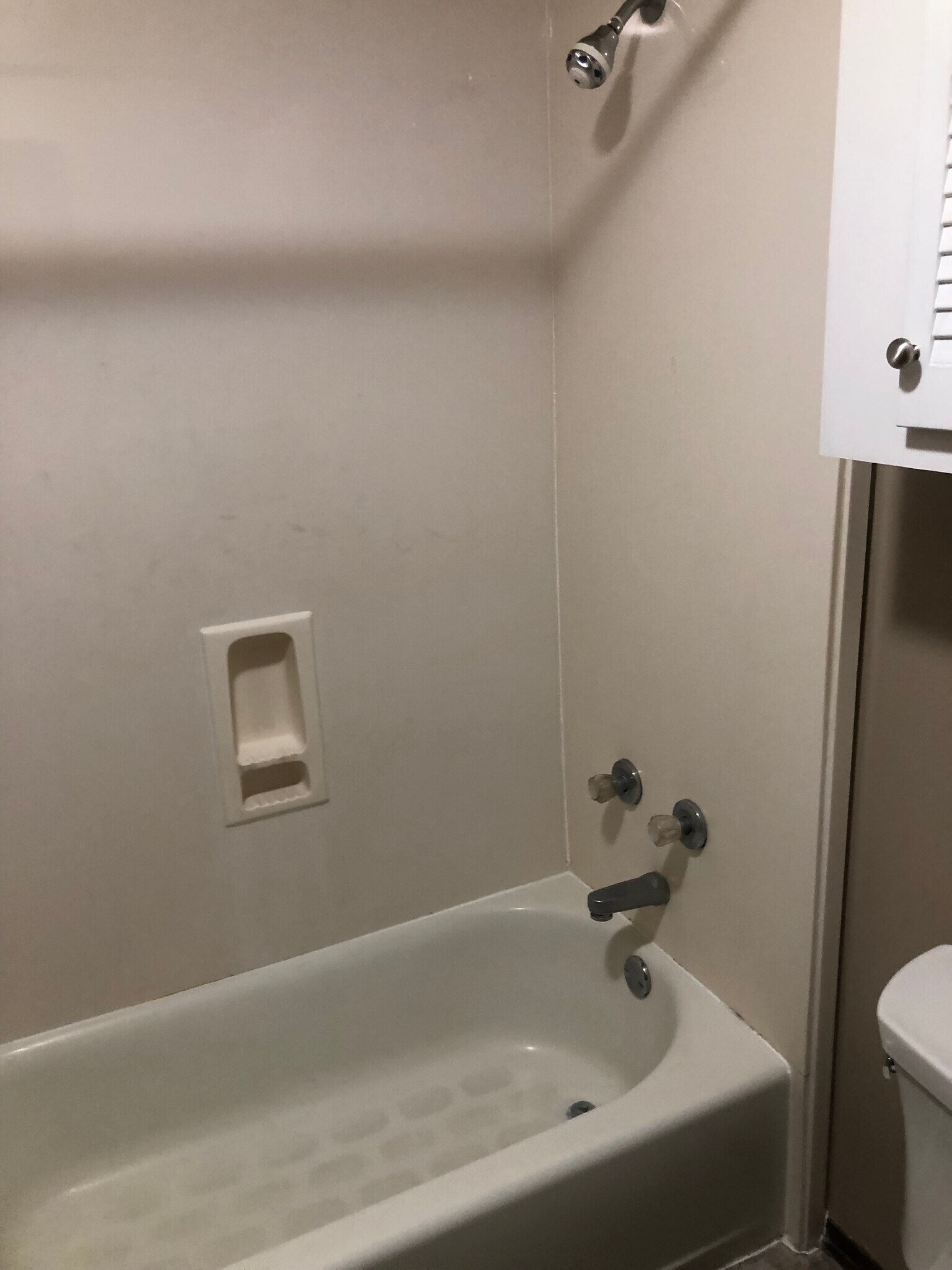 Building Photo - 200 Lodge Dr