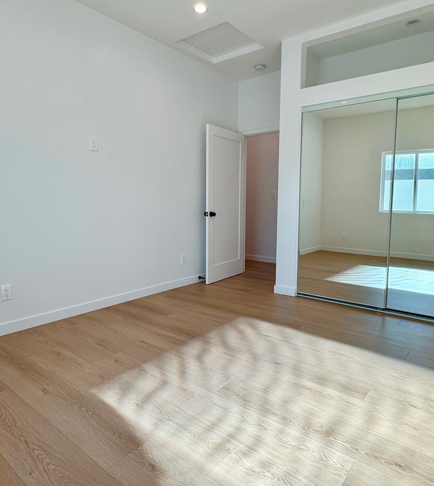 Building Photo - 7532 Beck Ave