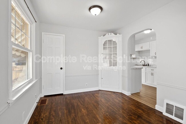 Building Photo - 8118 Blanchard Dr