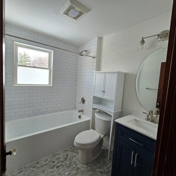 Building Photo - 67 Park St