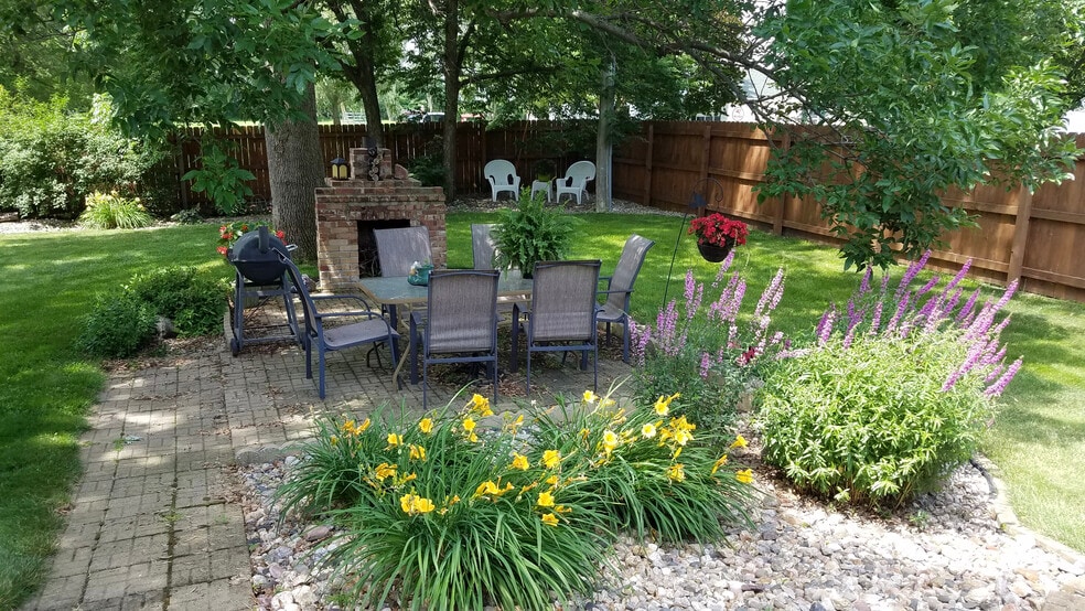 Backyard - 617 N Cedar St