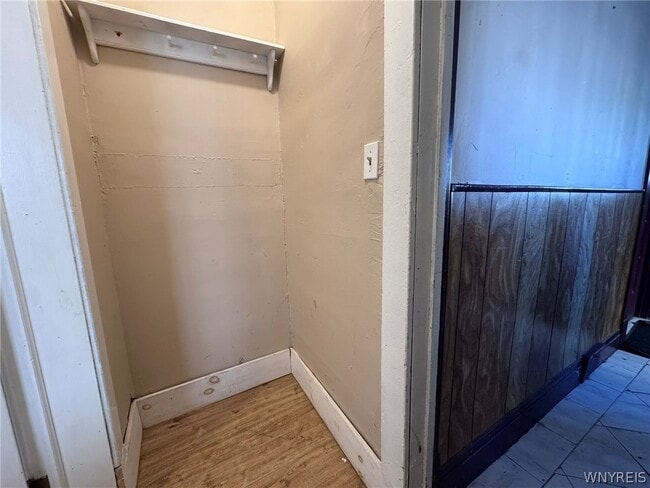 Building Photo - 55 Parkwood Ave