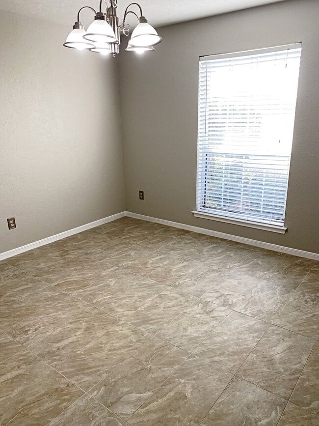 Building Photo - 9170 Manion Dr