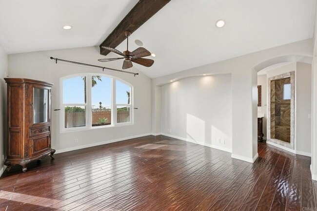 Building Photo - 2205 Cameo Rd