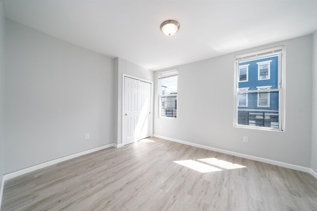 Building Photo - 408 Monastery Pl