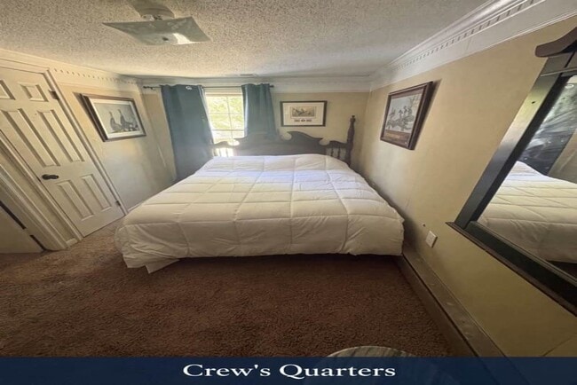 Building Photo - 1014 Sailclub Dr
