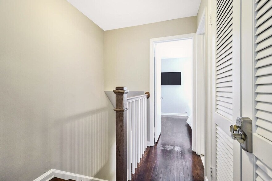 Building Photo - 209 83rd St