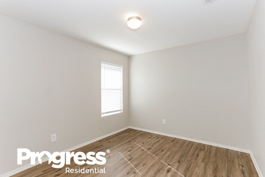 Building Photo - 1128 Junegrass Ln