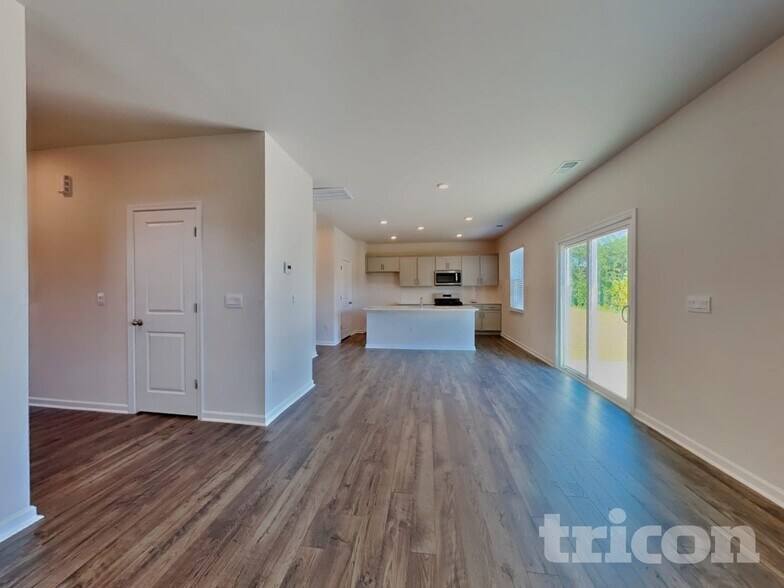 Building Photo - 120 Paper Birch Wy