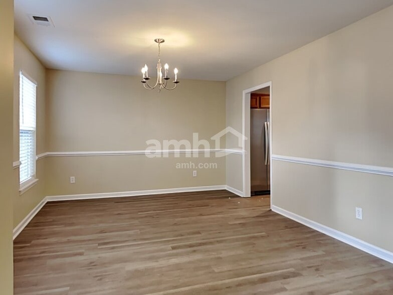 Building Photo - 9476 Falling Embers Ln