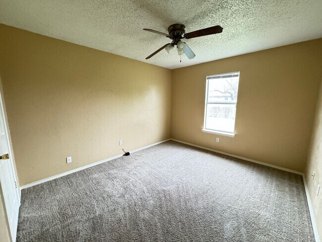 Building Photo - 3-Bedroom House for Rent in Killeen