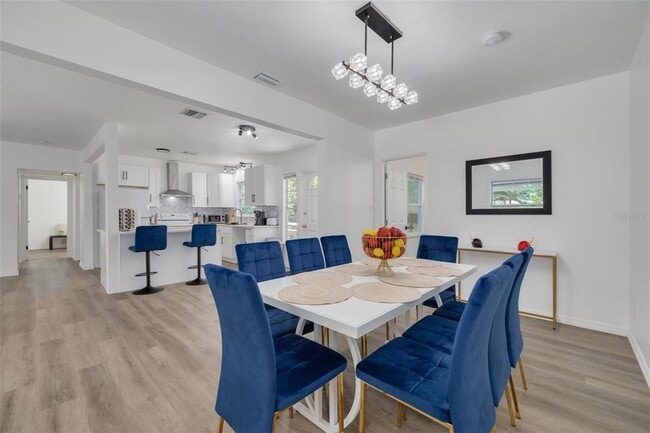 Building Photo - 1477 Pine Brook Dr