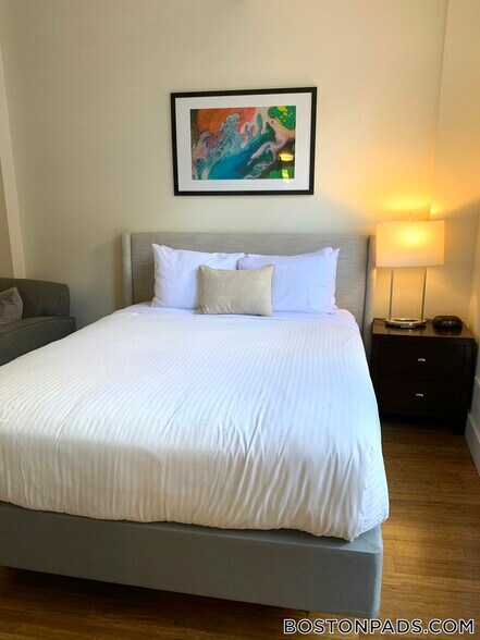 Building Photo - 8 Winter Pl