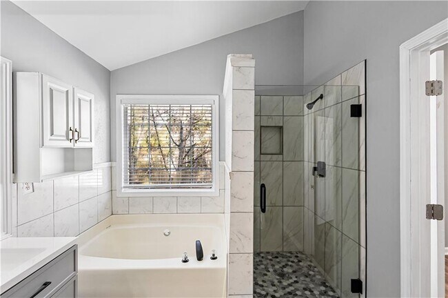 Building Photo - 7005 Magnolia Park Ln NW