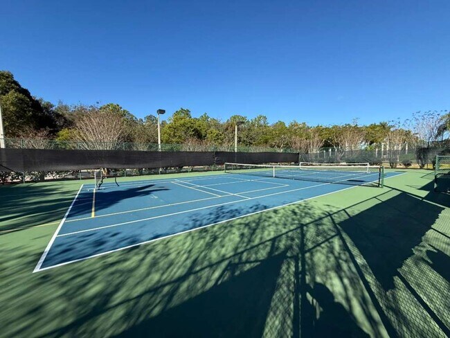 Building Photo - Remodeled, Move-In Ready 3-Bedroom Condo in Prime Naples Location