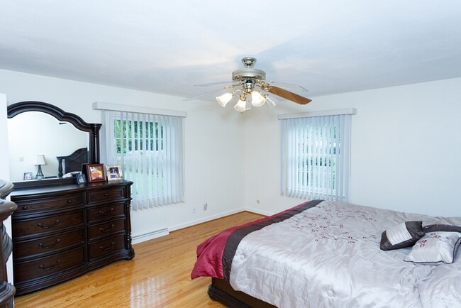 Building Photo - 3617 Hermitage Dr