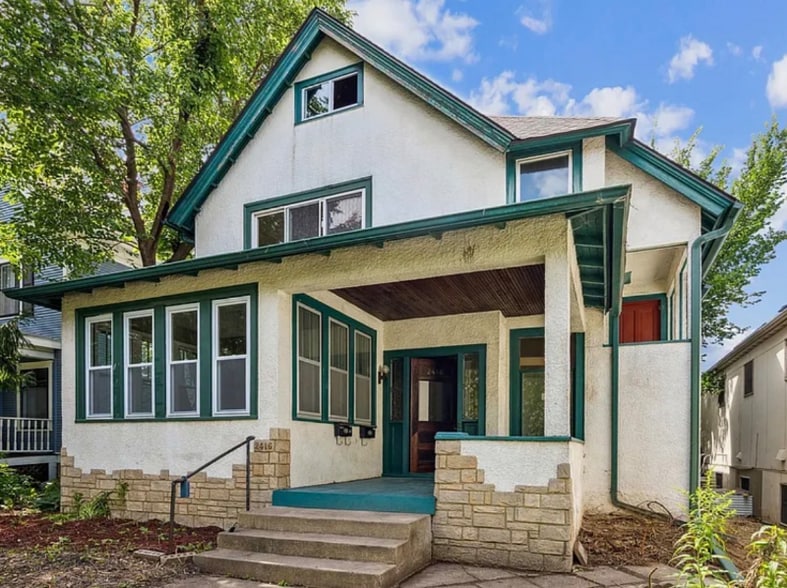 Building Photo - 2416 Harriet Ave