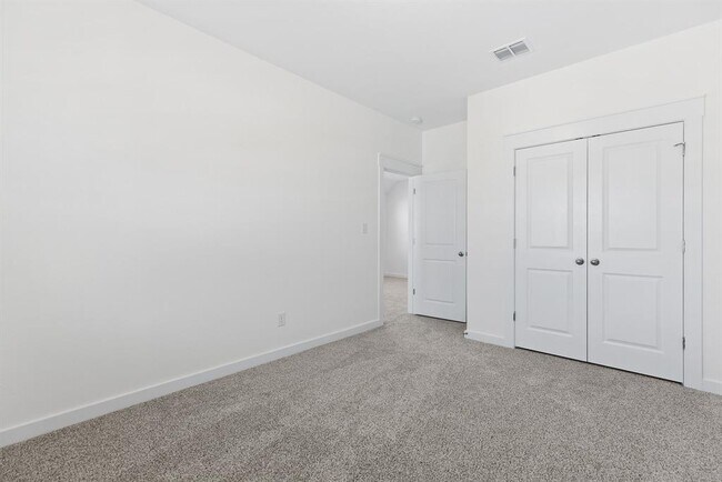 Building Photo - 120 Hartson Dr