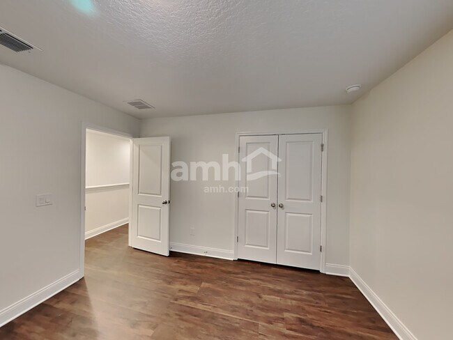 Building Photo - 6162 Little Blf Cir