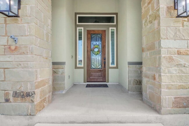 Building Photo - "Charming 4-Bed Oasis with Granite Touches & Cozy Fireplace in Floresville!"
