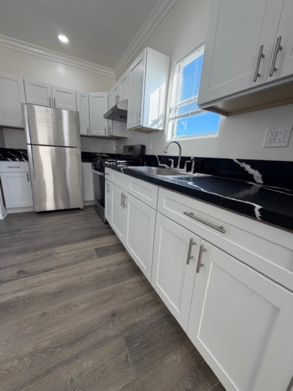 Building Photo - 334 Heliotrope Dr