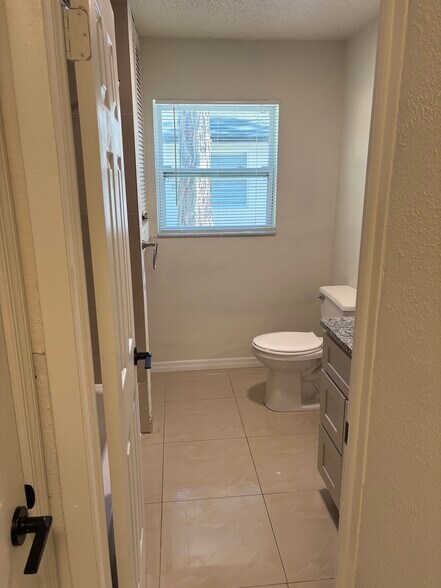 Building Photo - 7133 Pinewood Dr