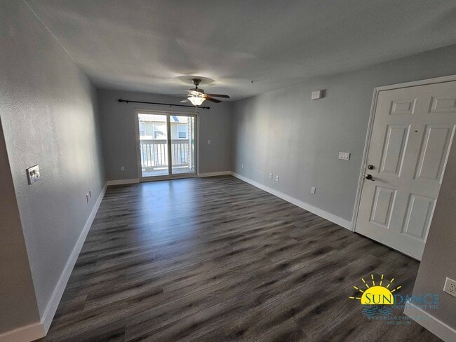 Building Photo - Fully Renovated 2 Bedroom Unit in Destin!