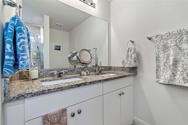 Building Photo - 603 White Steppe Way