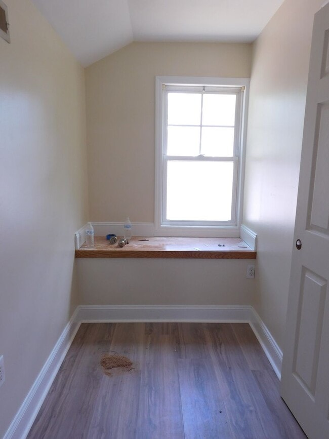 Building Photo - 308 Daniels St