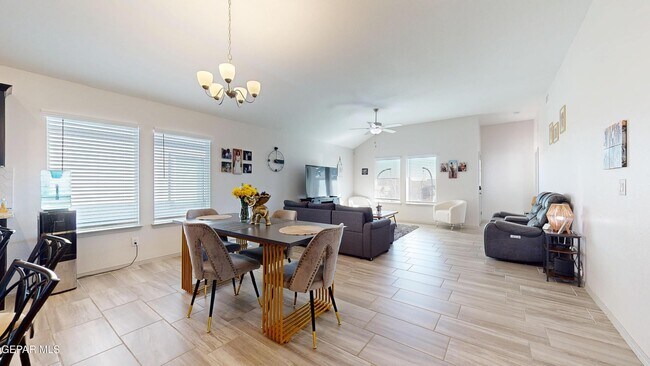 Building Photo - 1172 Indigo Sky St