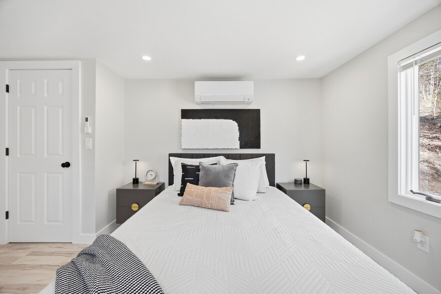 Bedroom 1 - 25 Ambrose Avenue