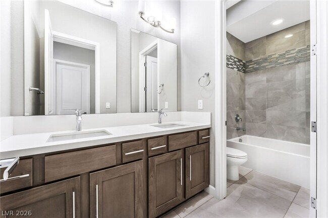 Building Photo - 8477 Wolf Mountain Ct