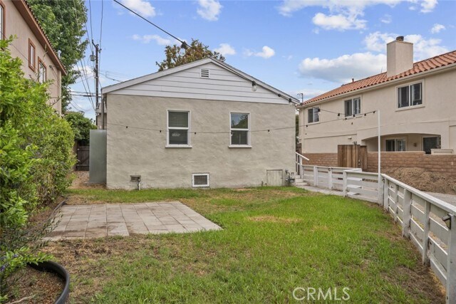 Building Photo - 2214 Rockefeller Ln