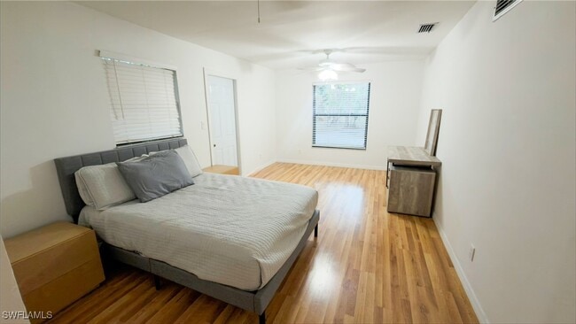 Building Photo - 325 29th St NW