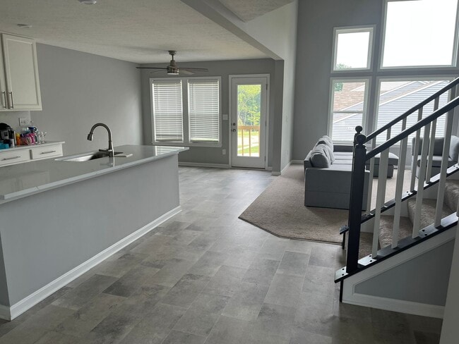 Building Photo - 2018 Poloview Pl