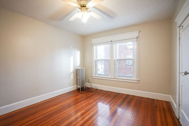 Building Photo - 42 Montgomery St