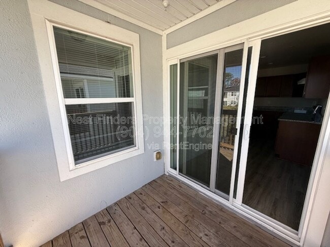 Building Photo - 9121 Western Way