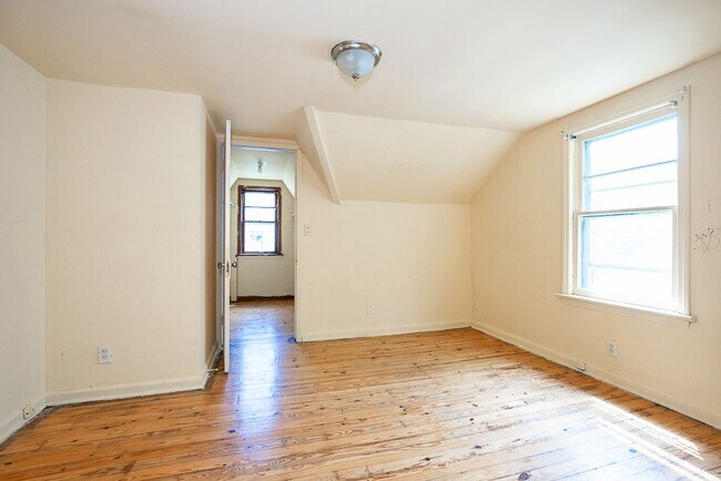 Building Photo - 4352 Ingleside Rd