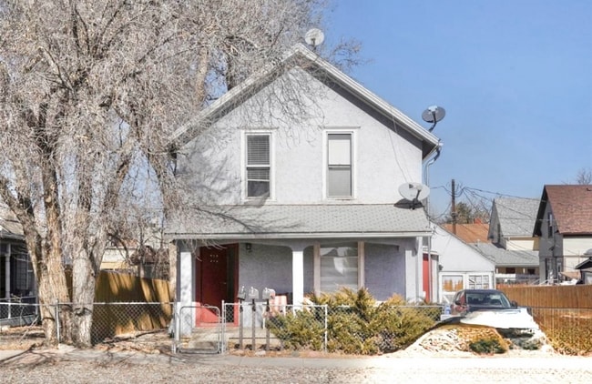 Primary Photo - 322 E St Vrain St