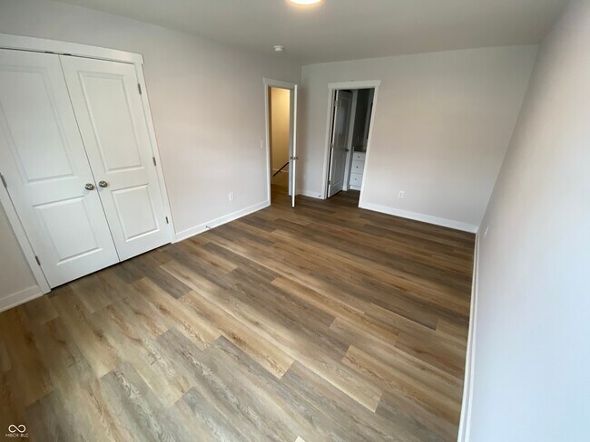 Building Photo - 2137 Bellefontaine St