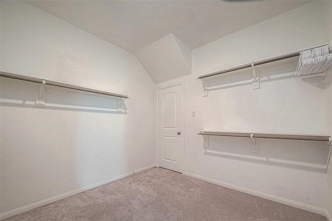 Building Photo - 21029 Crinet Square